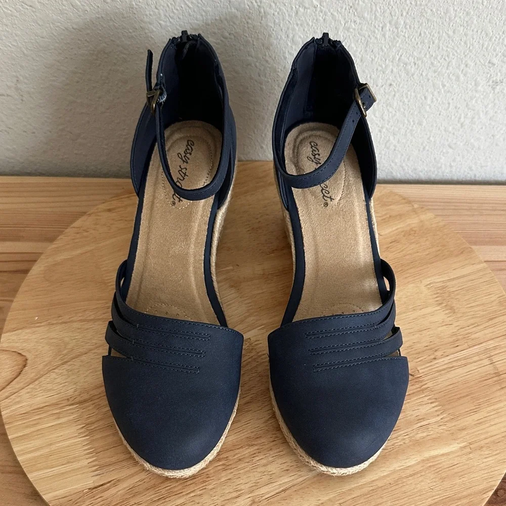 Easy Street Womens Daytona Wedge Sandals new